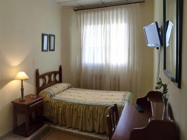 Hostal El Pinar Ávila Exteriör bild